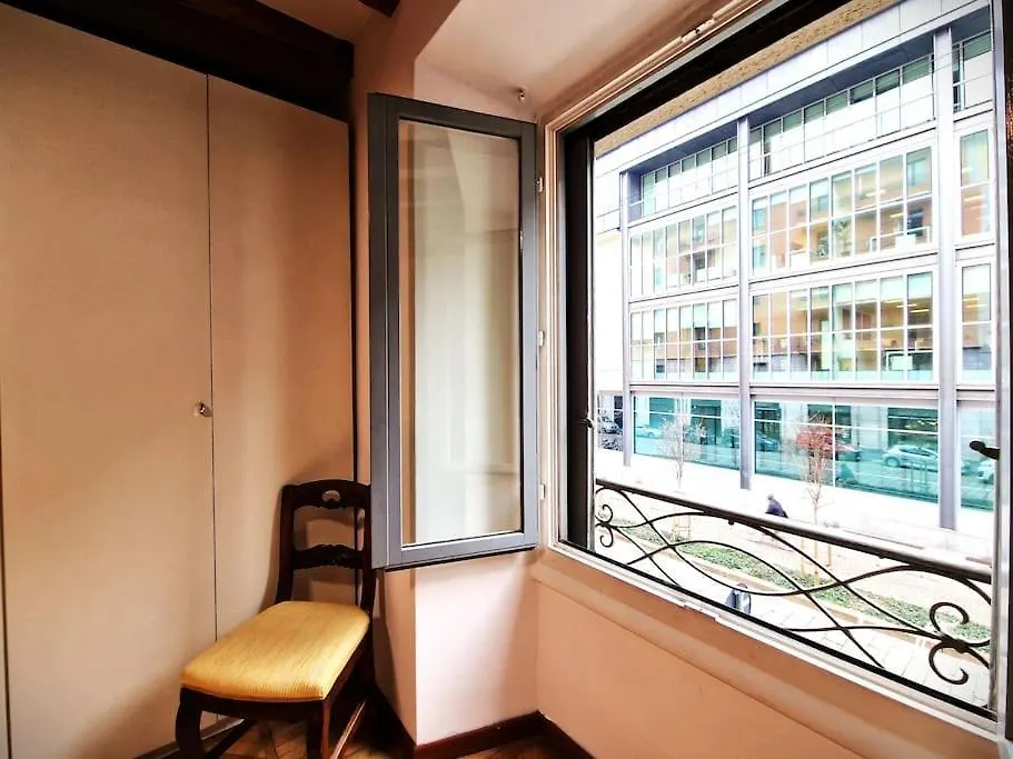 Magnifico Appartamento Ristrutturato Milano 0*,  Italien
