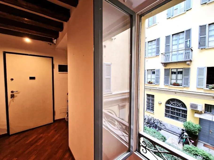 Magnifico Appartamento Ristrutturato Milan Apartment